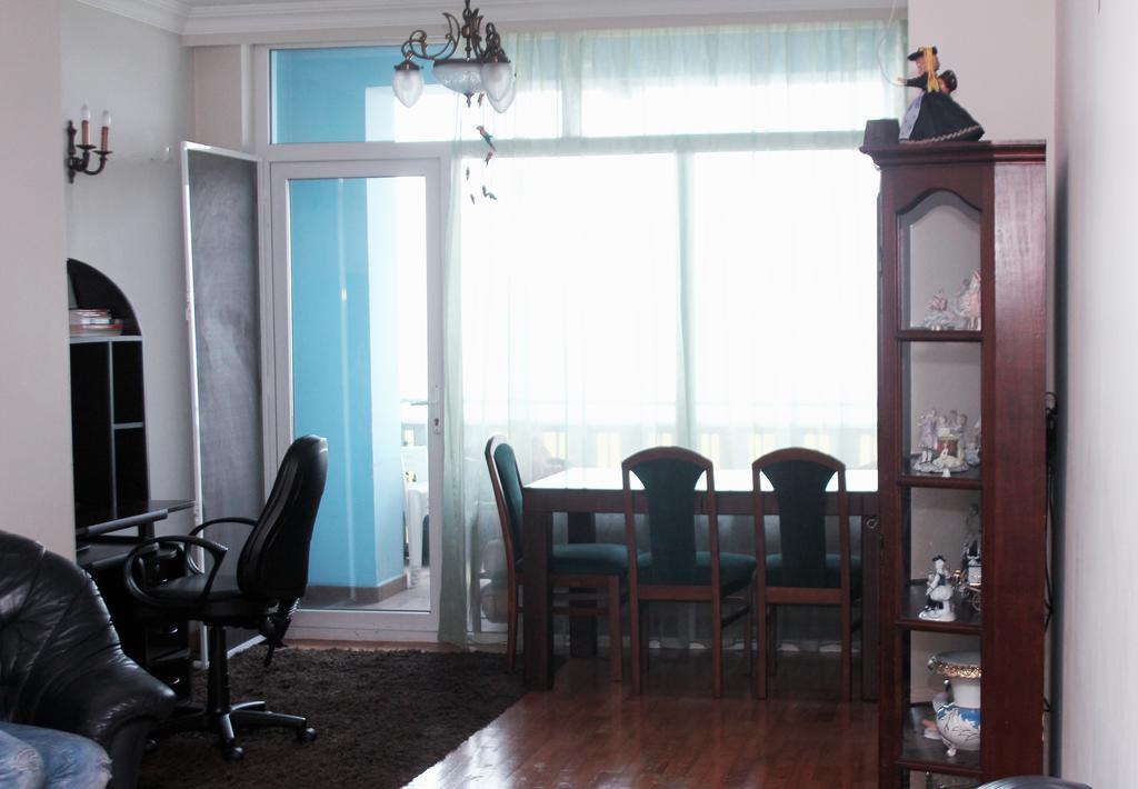 Apartment Rustaveli 57 Batumi Exteriör bild