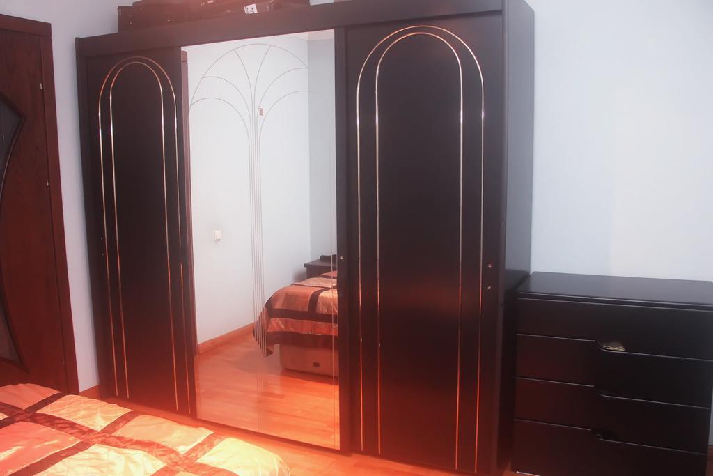Apartment Rustaveli 57 Batumi Exteriör bild